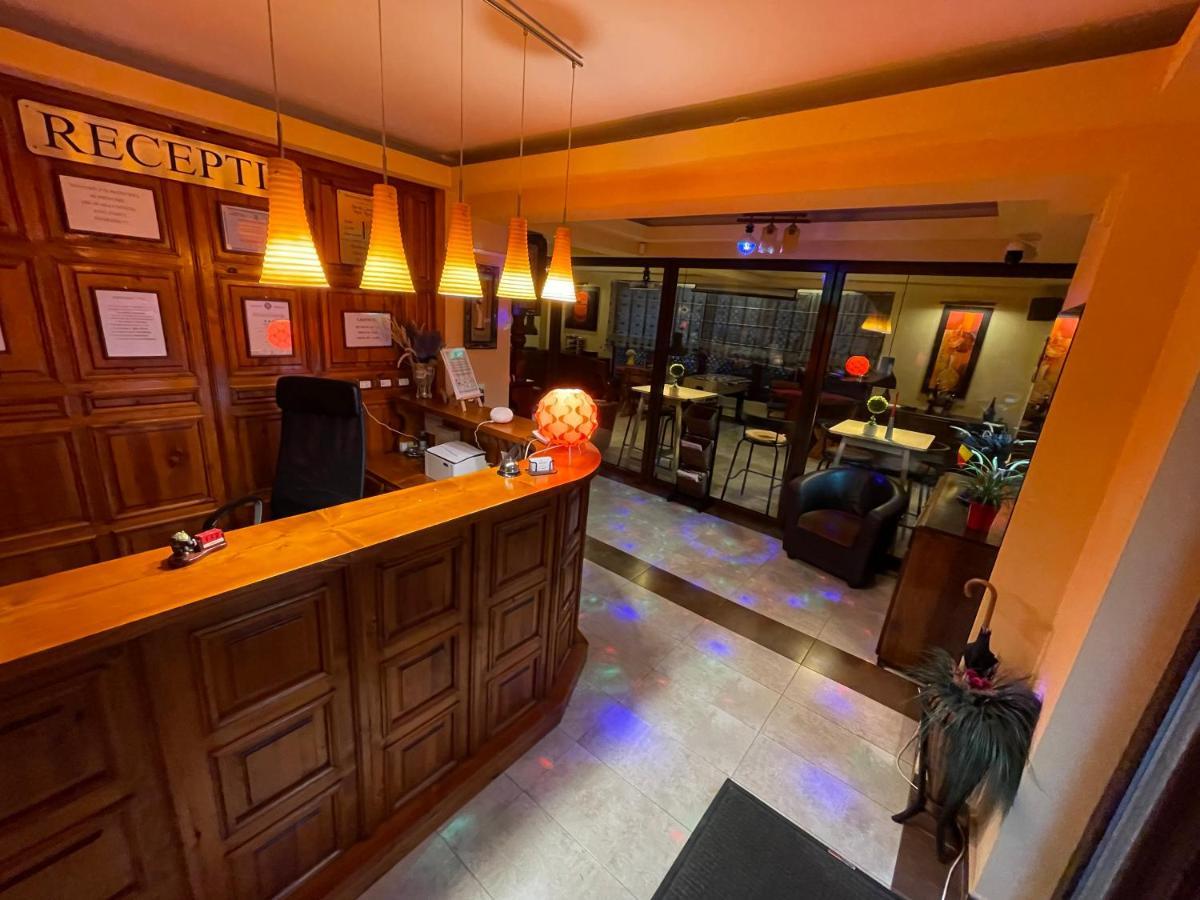 Carpatic Hotel Predeal Exterior photo